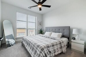 1 chambre, bureau, fer et planche Ă repasser, Wi-Fi gratuit