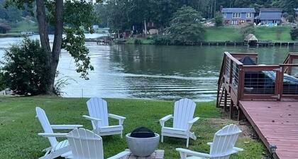 Lake Greenwood Home -- Come refresh in a quiet cove!
