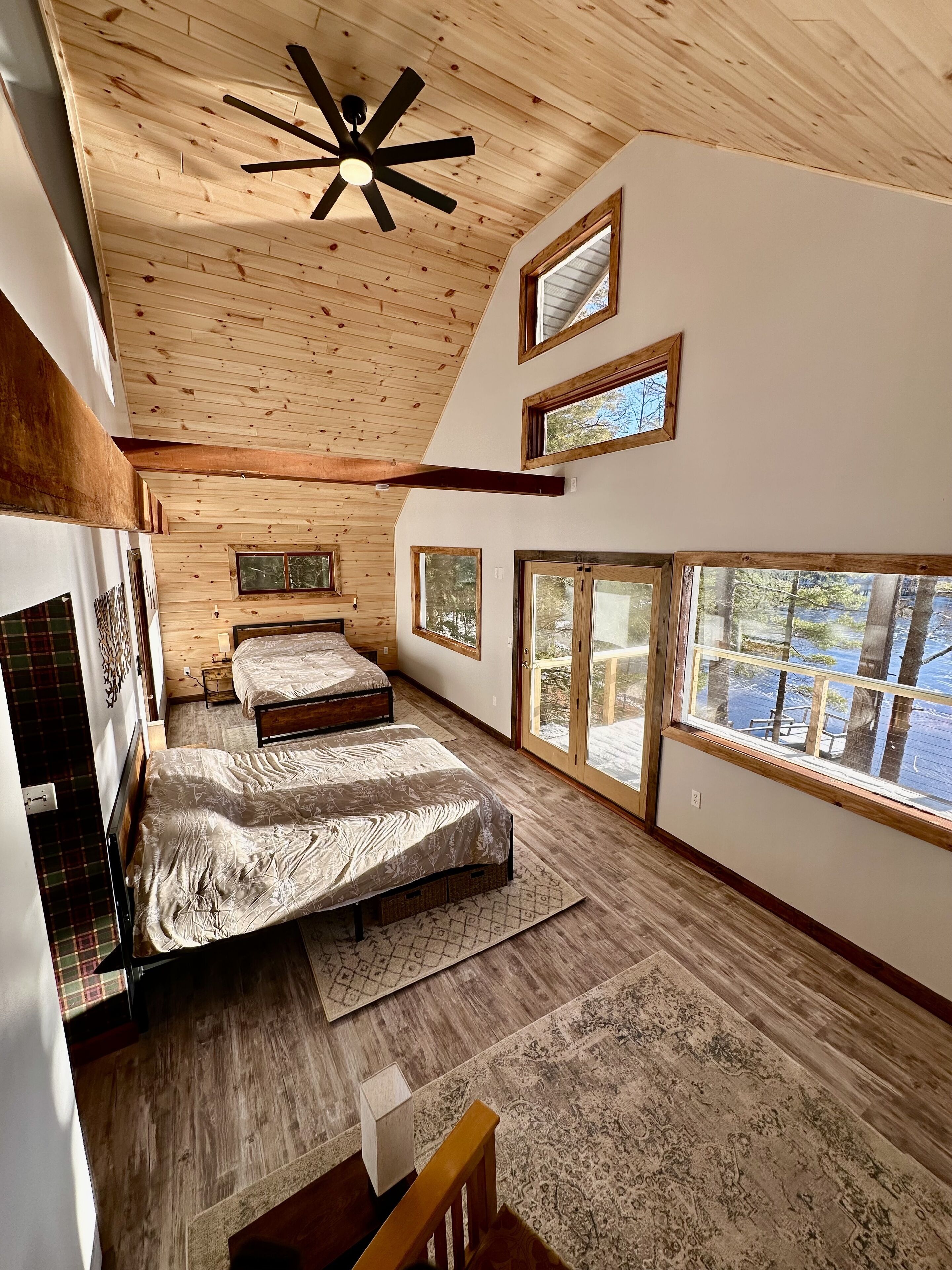 Pleasant Lake House with private docks and large decks!