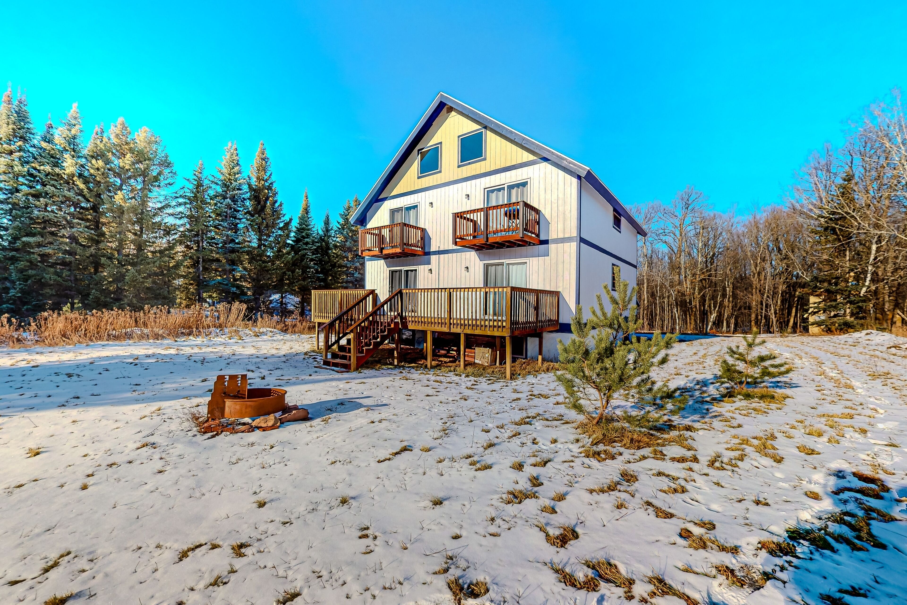 Charming mountain retreat with fireplace, sauna, fire pit, & deck - near skiing