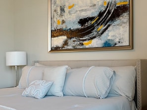 3 habitaciones, tabla de planchar con plancha y wifi gratis 