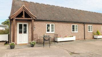 Cottage | Outdoor dining