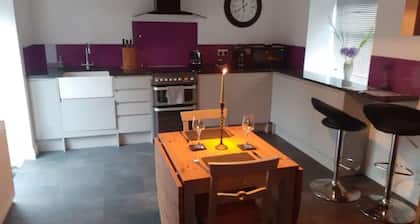 Two bedroom barn conversion in Thornbury.