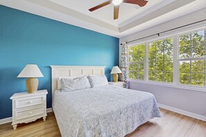 2 bedrooms, iron/ironing board, internet, bed sheets