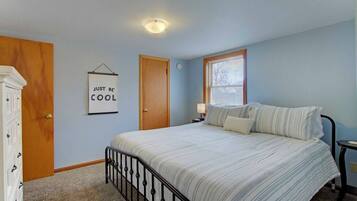 1 chambre, bureau, fer et planche à repasser, Wi-Fi