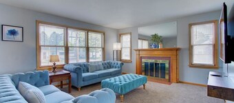 Two Bedroom King Suite near Hall of Fame w/ Garage