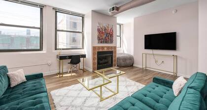 Downtown King Loft | Free Parking