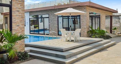 2 Bed/2.5 Bath Villa (Rubi)