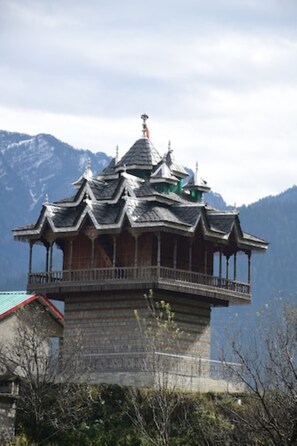 Point of interest - Sainj riverside duplex cottages  (Kullu)