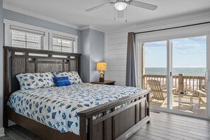 4 bedrooms, travel cot, free WiFi - Family Friendly Oceanfront Home with Expansive Decks and Hot Tub (North Topsail Beach)