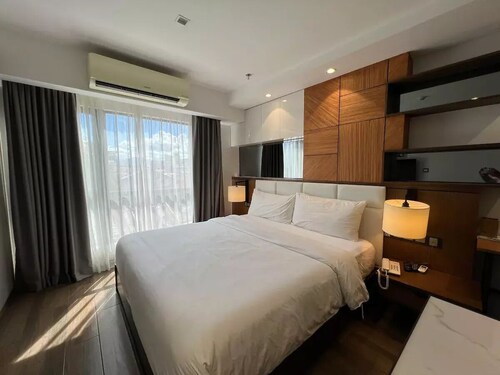 Luxury Abode Near Walking Street

