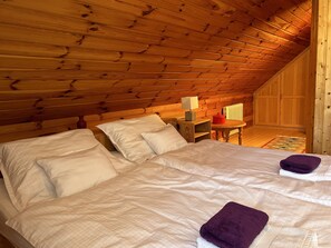 2 bedrooms, iron/ironing board, WiFi, bed sheets - Wiedweg Gold w/ 80 m2/ mountain view-recommended  for ski, golf, wandering fans. (Wiedweg)