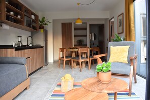 Superior Suite | 1 bedroom, memory foam beds, in-room safe, individually decorated - Tanat Art Hotel (Mexico City)