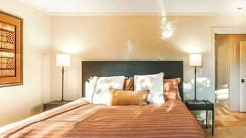 8 bedrooms, desk, iron/ironing board, free WiFi