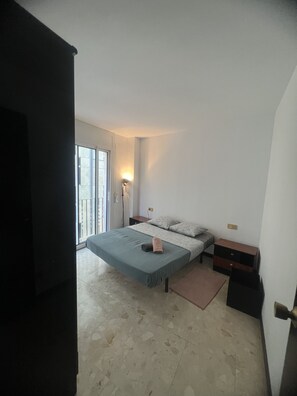 4 sovrum, strykjärn/strykbräda, gratis wi-fi och sängkläder