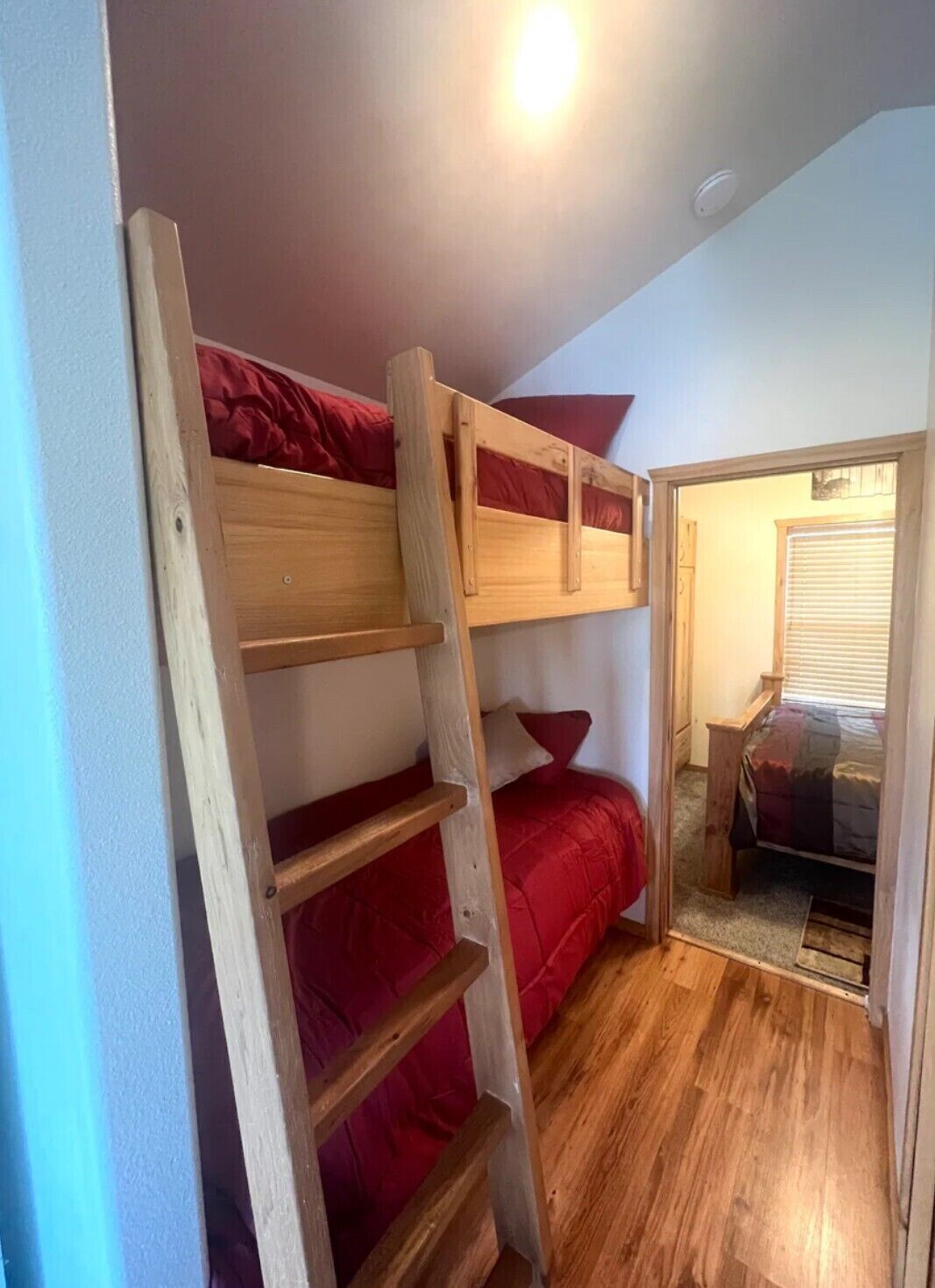 1 habitación y ropa de cama 