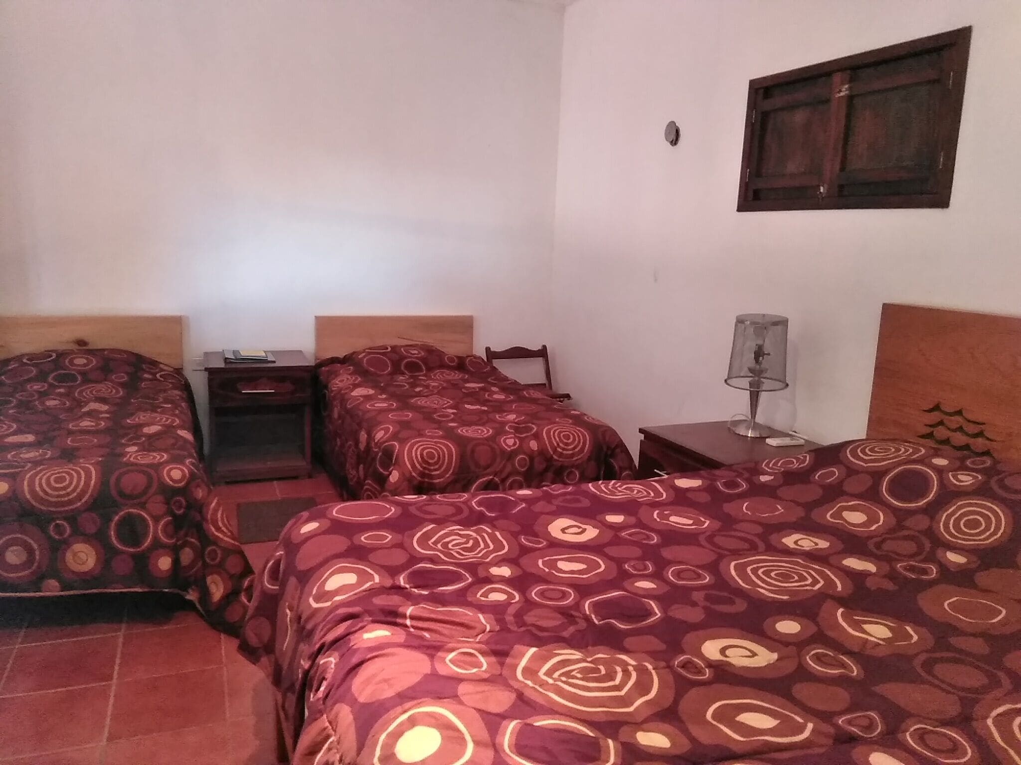 Kamar Quadruple Basic