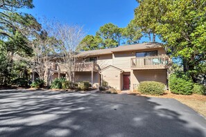 Exterior - Serene Cassine- 30A Highway, Walk to Beach, Community Pool, Tennis (Santa Rosa Beach)