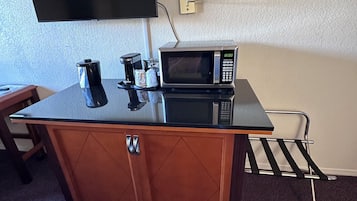 ADA ROOM ANNEX 157 | Living area | 34-inch LED TV with cable channels