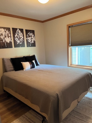 2 bedrooms, WiFi, bed sheets
