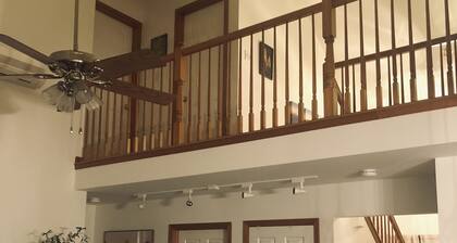 Private and cozy! Bald Eagle St. Park & lake very close , 30 min. to PSU or LHU.