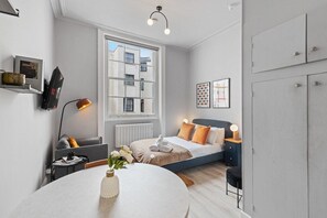 1 bedroom, iron/ironing board, WiFi, bed sheets