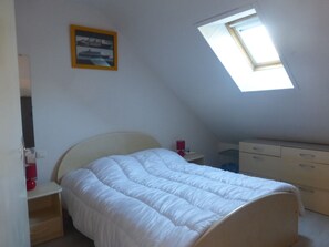 1 bedroom, iron/ironing board, bed sheets - Appartement le Héron Pour 2 Personnes à Louer à Partir de 2 Nuits et Plus (Guérande)