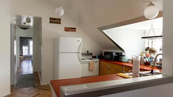Oven, stovetop