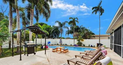 Sensational 5BR Villa Heated Pool near Hard Rock