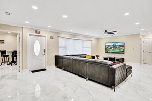 Smart TV, ping pong