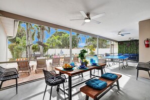Outdoor dining