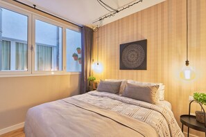 2 chambres, fer et planche à repasser, Wi-Fi gratuit, draps fournis