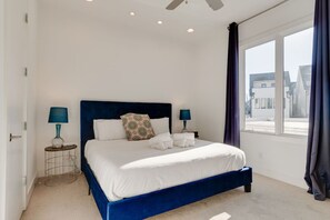 Desk, iron/ironing board, travel cot, WiFi - Edgehill HQ: 3 Kings | Walk to 12S | 2-Car Garage (Nashville)