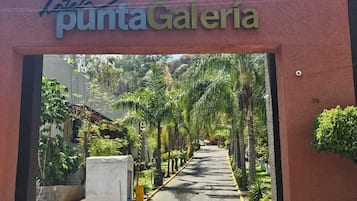 Individually decorated, individually furnished, laptop workspace