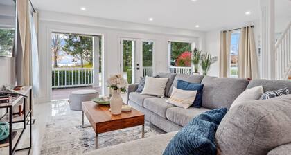 Tranquil Lakeview Oasis_Balcony_WIFI_Free Parking