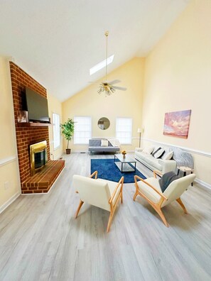 TV connectée, cheminée