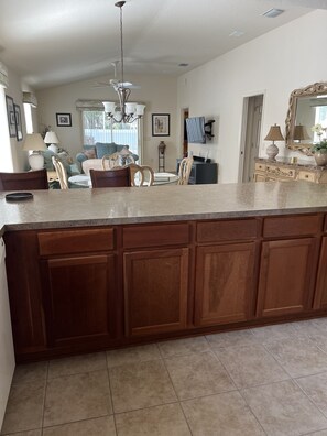 Interior - Lake Sumter Landing Gem (The Villages)