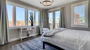 House, Multiple Beds, Hot Tub | 3 bedrooms, individually decorated, individually furnished, free WiFi