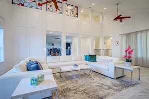 Smart TV, fireplace, video games