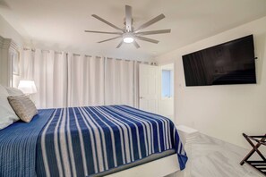 Bureau, fer et planche à repasser, Wi-Fi, literie fournie