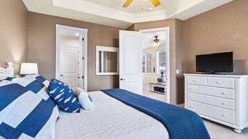 Condo, Multiple Beds, Balcony, Mountain View (Cliffside Lake Retreat ) | 2 bedrooms, individually decorated, individually furnished, free WiFi