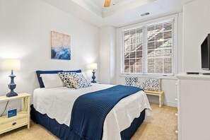 Condo, Multiple Beds, Balcony, Mountain View (Cliffside Lake Retreat )