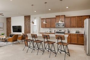 House, Multiple Beds, Pool Access, Pool View | Private kitchen