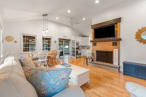 House, Multiple Beds, Lanai | Living area - Cappawack Cottage (Mashpee)