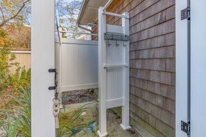 House, Multiple Beds, Lanai | Property grounds - Cappawack Cottage (Mashpee)