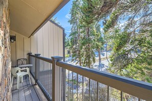Condo, Multiple Beds, Hot Tub, Mountain View (Eagle on Skis) | Property grounds