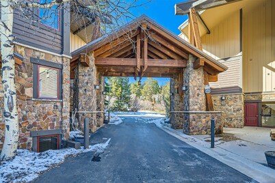 Eagle on Skis Cozy 3 BDR Home Walk to Ski Lifts