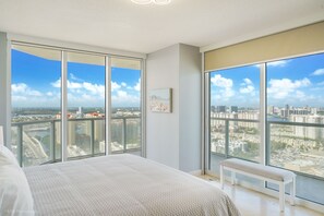 コンドミニアム ベッド (複数台) バルコニー オーシャンビュー (A Breathtaking Oceanview) | 2 室のベッドルーム、WiFi (無料)、客室ごとに異なる装飾、客室ごとに異なるインテリア