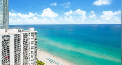 A Breathtaking Oceanview High Rise Luxury Condo!