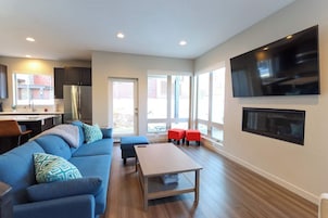 Televisión de pantalla plana, chimenea